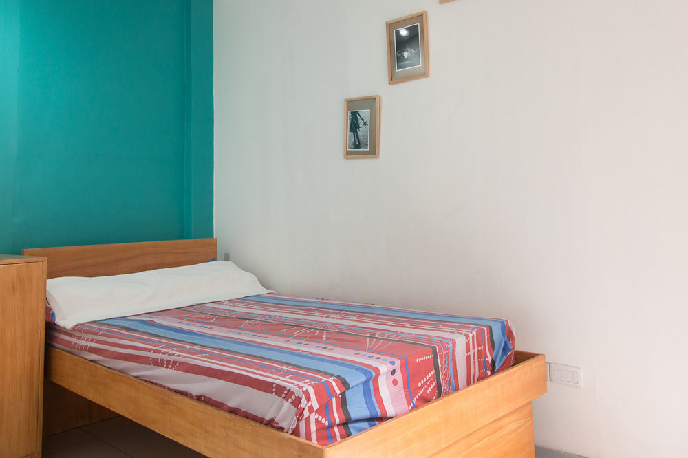 Lokal Hostel Makati City Eksteriør bilde